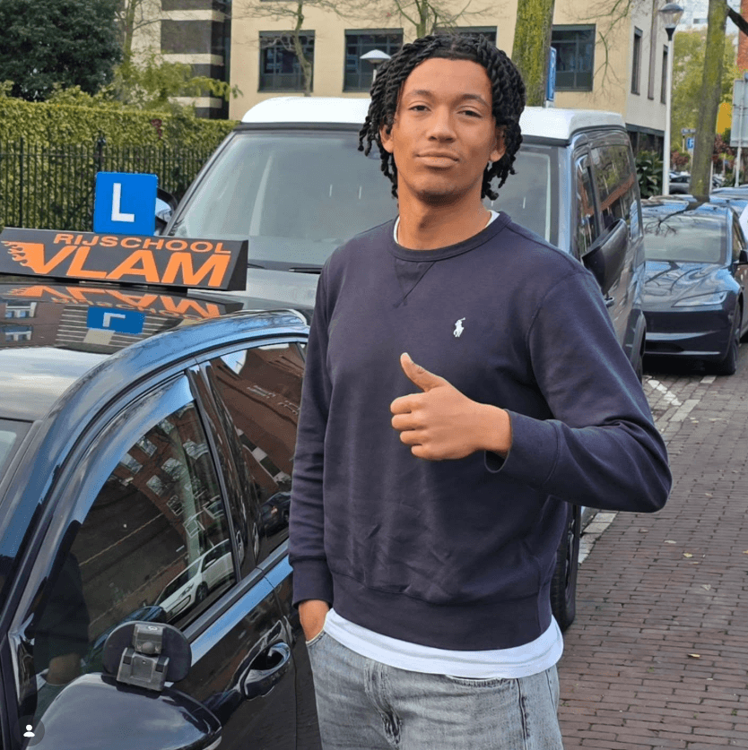 Geslaagde leerling bij Rijschool Vlam — foto 4