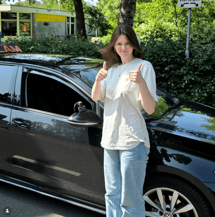 Geslaagde leerling bij Rijschool Vlam — foto 6