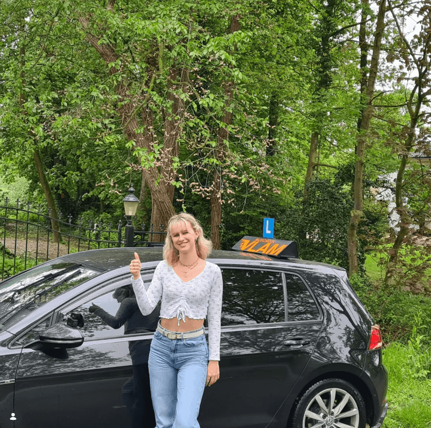 Geslaagde leerling bij Rijschool Vlam — foto 11
